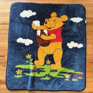 VTG Winnie The Pooh Blanket Throw Thick Fleece Green Yellow Honey Excellent